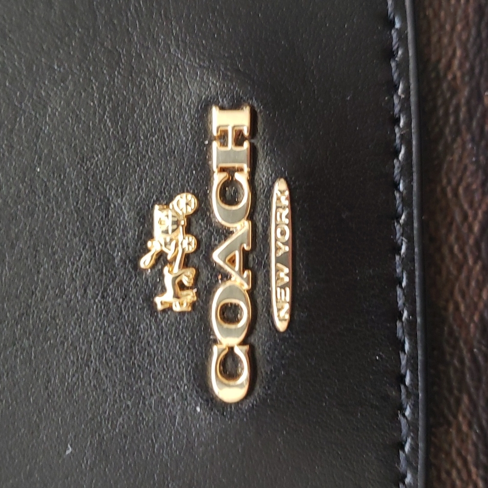 Coach Wallet - Picture 4 of 13